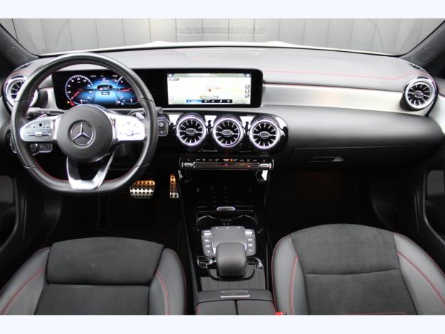 MERCEDES-BENZ CLA Shooting Brake CLA 200 d Shooting Brake AMG Line  