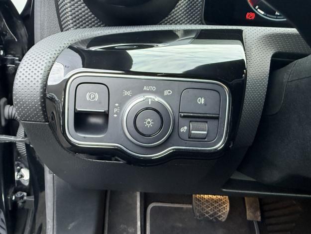 MERCEDES-BENZ Classe A 180 d Progressive Line  