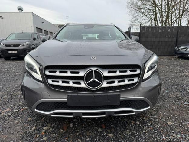 MERCEDES-BENZ GLA 180 Intuition  