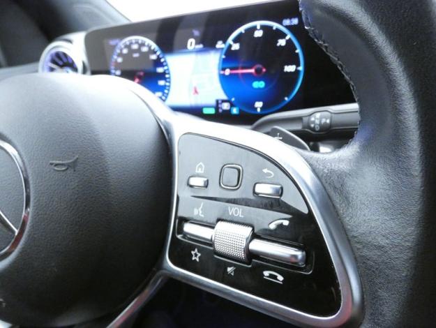 MERCEDES-BENZ EQA 250+ Edition  