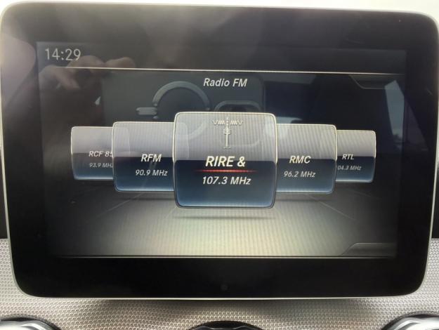 MERCEDES-BENZ GLA 200 d Sensation  