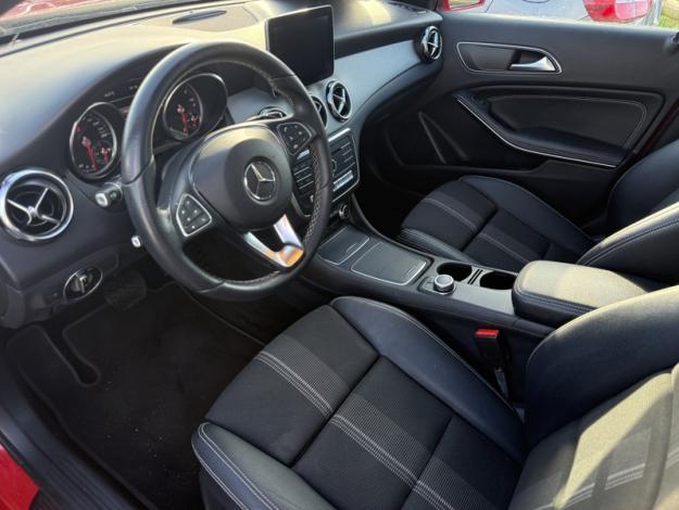 MERCEDES-BENZ GLA 200 d Sensation  