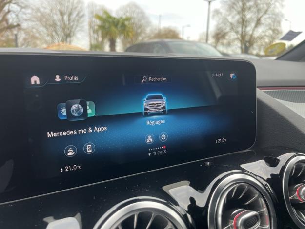 MERCEDES-BENZ GLA 200 d AMG Line  