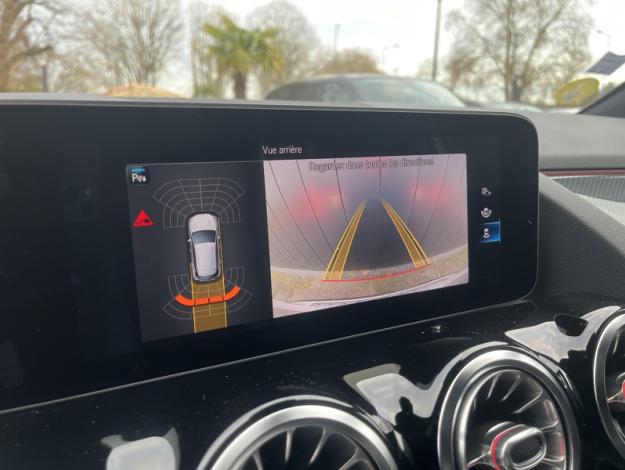 MERCEDES-BENZ GLA 200 d AMG Line  