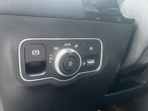 MERCEDES-BENZ GLA 200 d AMG Line  