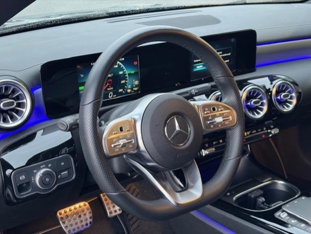 MERCEDES-BENZ CLA 250 e SB AMG Pack Night   