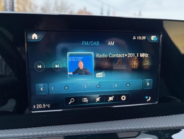 MERCEDES-BENZ CLA 250 e SB AMG Pack Night   