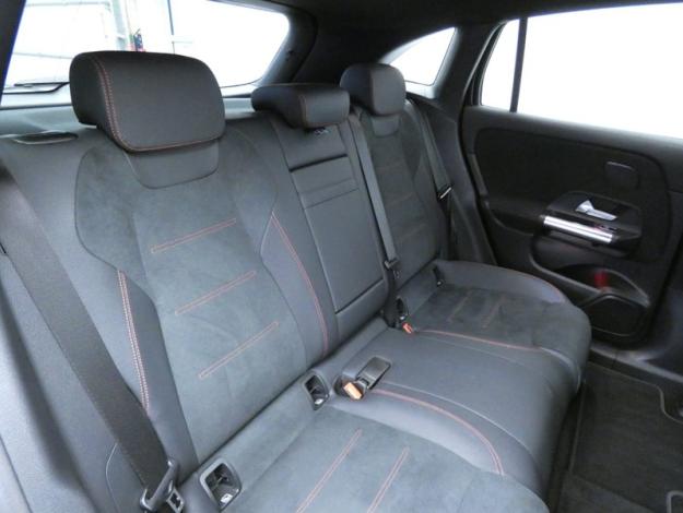 MERCEDES-BENZ EQA 250+ AMG Line  