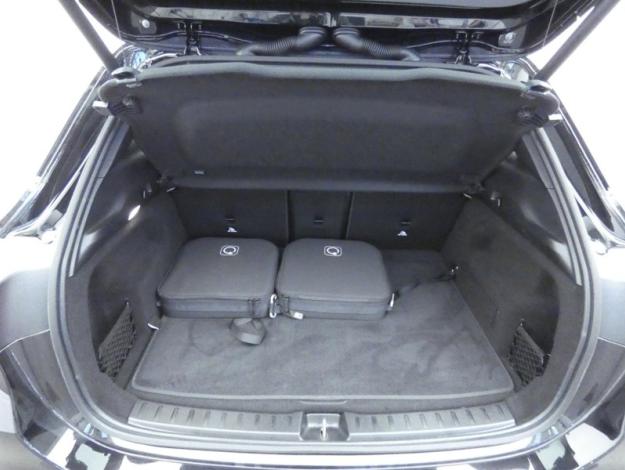 MERCEDES-BENZ EQA 250+ AMG Line  