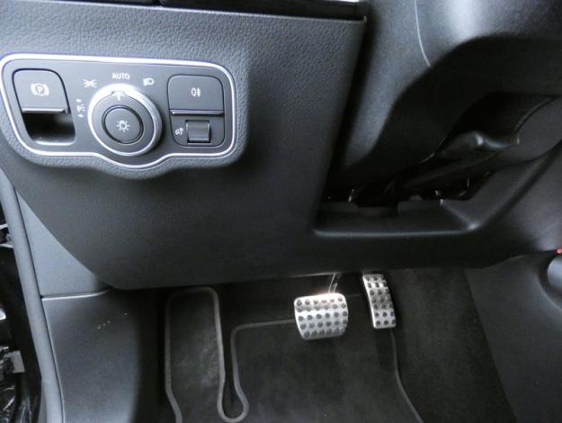 MERCEDES-BENZ EQA 250+ AMG Line  