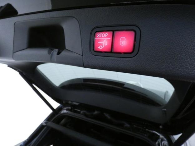 MERCEDES-BENZ EQA 250+ AMG Line  