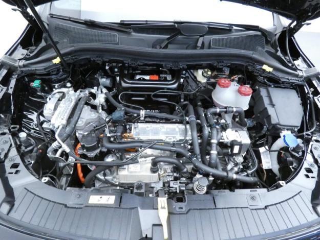 MERCEDES-BENZ EQA 250+ AMG Line  