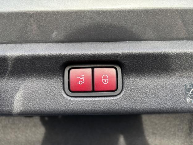 MERCEDES-BENZ EQE EQE 300