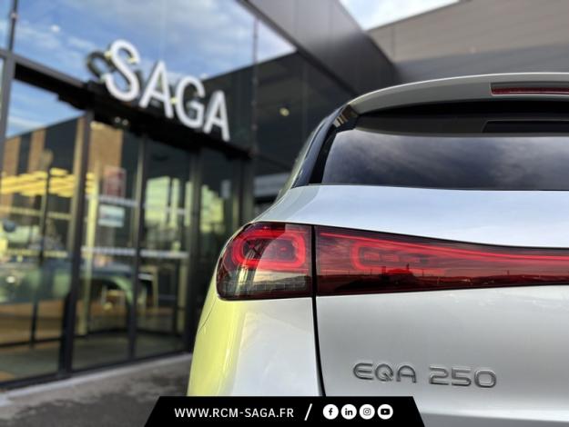 MERCEDES-BENZ EQA 250 AMG Line  EQA 250 AMG Line