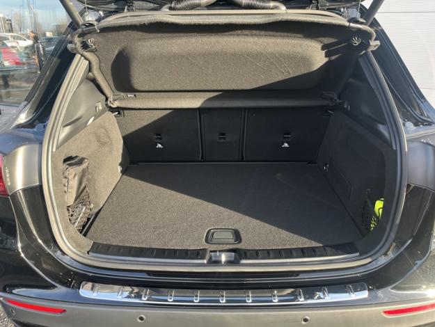 MERCEDES-BENZ GLA 200 d AMG Line  GLA 200 d AMG Line