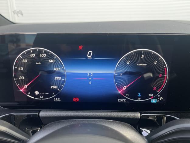 MERCEDES-BENZ GLA 200 d AMG Line  GLA 200 d AMG Line