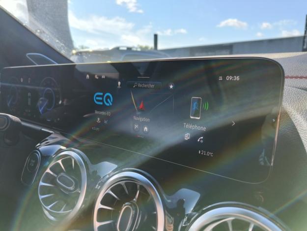 MERCEDES-BENZ EQA 250 Business Star Edition   