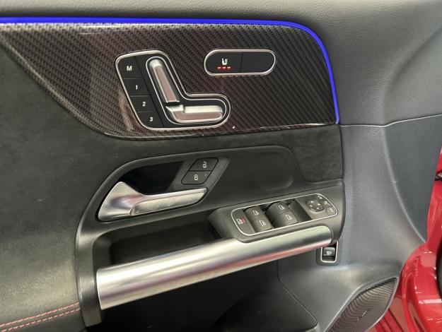 MERCEDES-BENZ B 180 d AMG Pack Night Toit Pano  