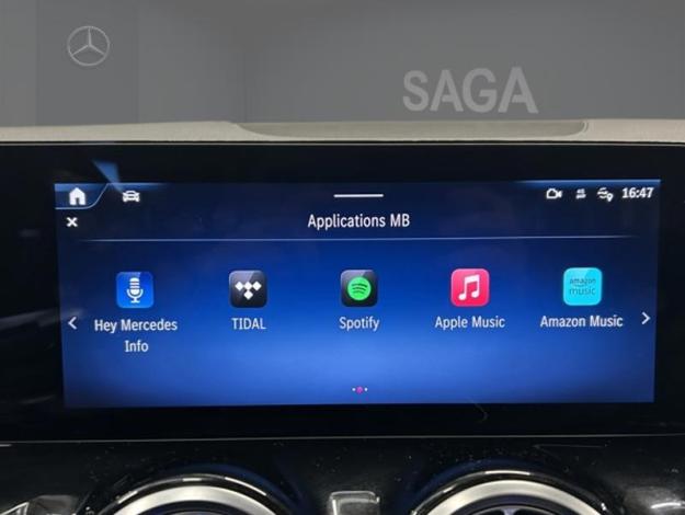 MERCEDES-BENZ B 180 d AMG Pack Night Toit Pano  