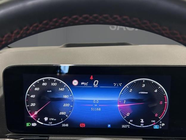 MERCEDES-BENZ B 180 d AMG Pack Night Toit Pano  