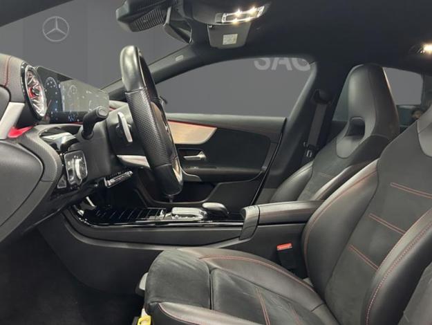 MERCEDES-BENZ CLA 180 SB AMG PAck Night  