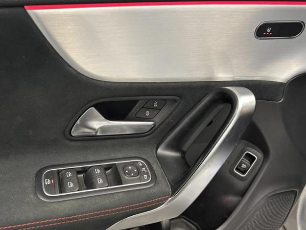 MERCEDES-BENZ CLA 180 SB AMG PAck Night  