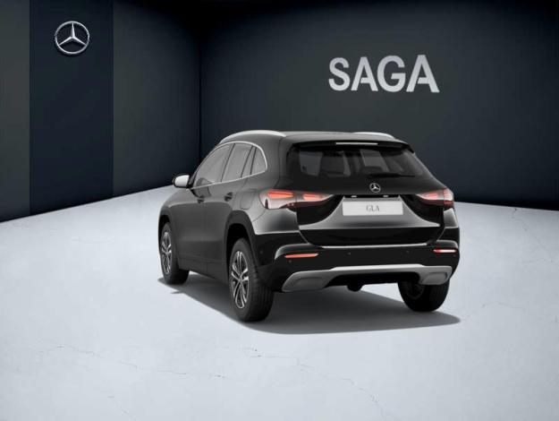 MERCEDES-BENZ GLA 180   Essential Line