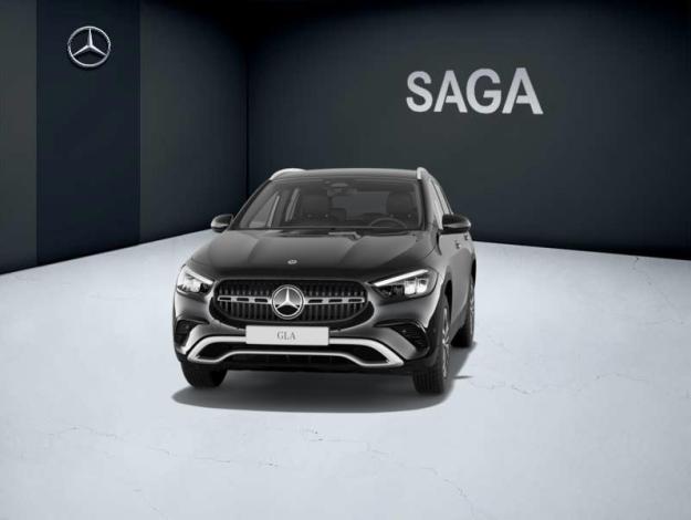 MERCEDES-BENZ GLA 180   Essential Line