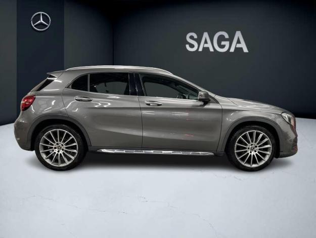 MERCEDES-BENZ GLA 200 Pack AMG EDITION Toit Pano  