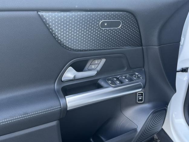 MERCEDES-BENZ GLA 200 d Progressive Line  GLA 200 d Progressive Line