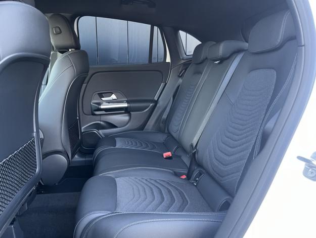 MERCEDES-BENZ GLA 200 d Progressive Line  GLA 200 d Progressive Line