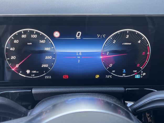 MERCEDES-BENZ GLA 200 d Progressive Line  GLA 200 d Progressive Line