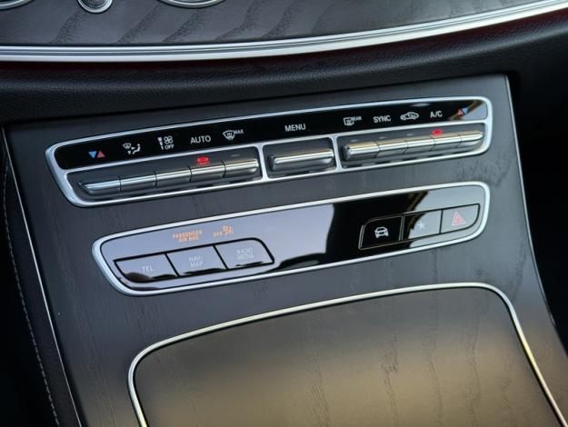 MERCEDES-BENZ Classe E Berline Classe E 220 d AMG Line Berline  