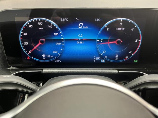 MERCEDES-BENZ GLA 200 d  Business Line  