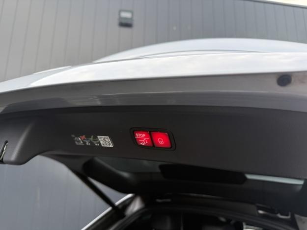 MERCEDES-BENZ GLC Coupé GLC 300 de 4MATIC Coupé AMG Line  GLC 300 d e Hybrid EQ 4MATIC Coupé AMG Line