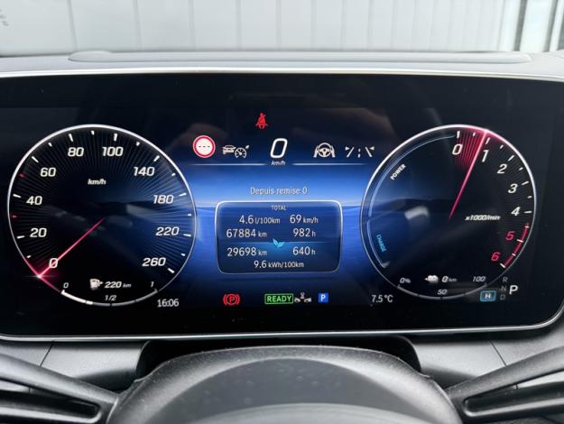 MERCEDES-BENZ GLC Coupé GLC 300 de 4MATIC Coupé AMG Line  GLC 300 d e Hybrid EQ 4MATIC Coupé AMG Line