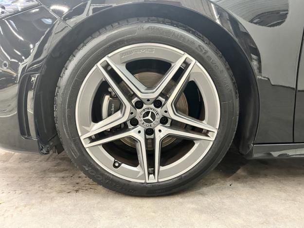 MERCEDES-BENZ Classe A 180 AMG Line  