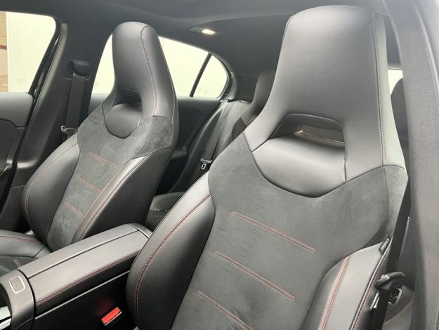 MERCEDES-BENZ Classe A 180 AMG Line  