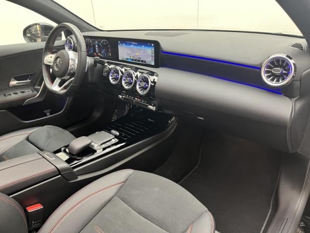 MERCEDES-BENZ Classe A 180 AMG Line  