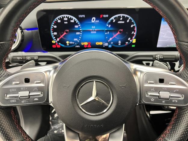 MERCEDES-BENZ Classe A 180 AMG Line  