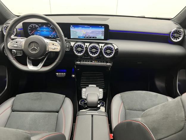 MERCEDES-BENZ Classe A 180 AMG Line  