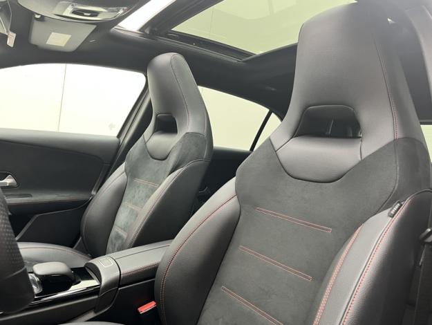 MERCEDES-BENZ Classe A 180 AMG Line  