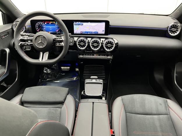 MERCEDES-BENZ Classe A 200 AMG Line  