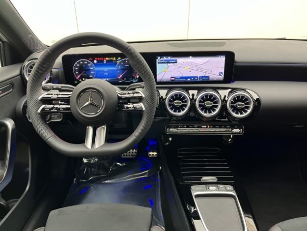 MERCEDES-BENZ Classe A 200 AMG Line  