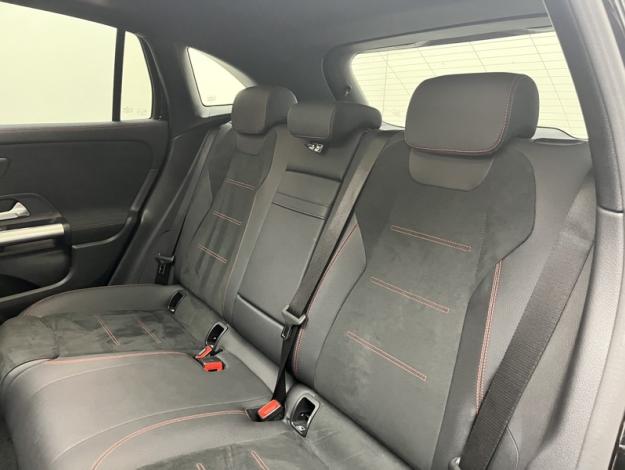 MERCEDES-BENZ EQA 250+ AMG Line  