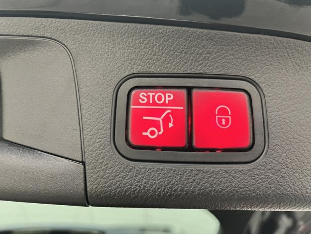 MERCEDES-BENZ EQA 250+ AMG Line  