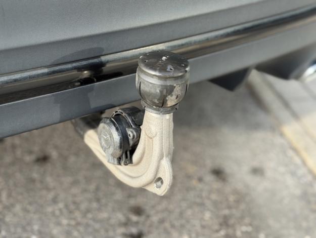 MERCEDES-BENZ GLA 200 d AMG Night Attelage Facelift  