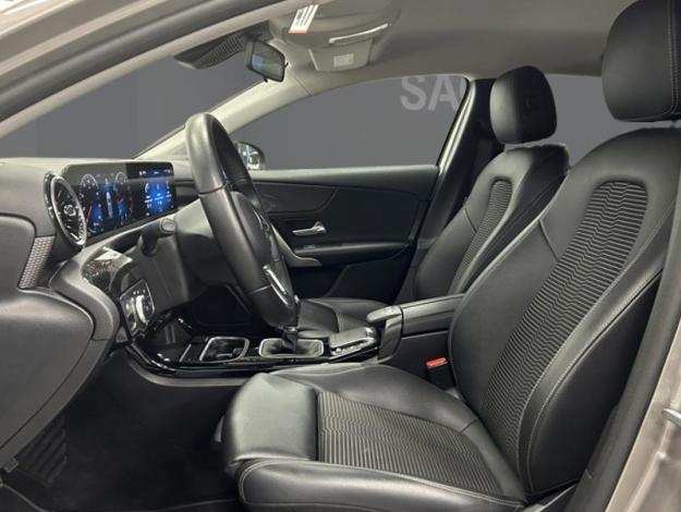 MERCEDES-BENZ Classe A A 180 Compacte