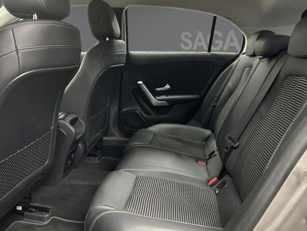 MERCEDES-BENZ Classe A A 180 Compacte