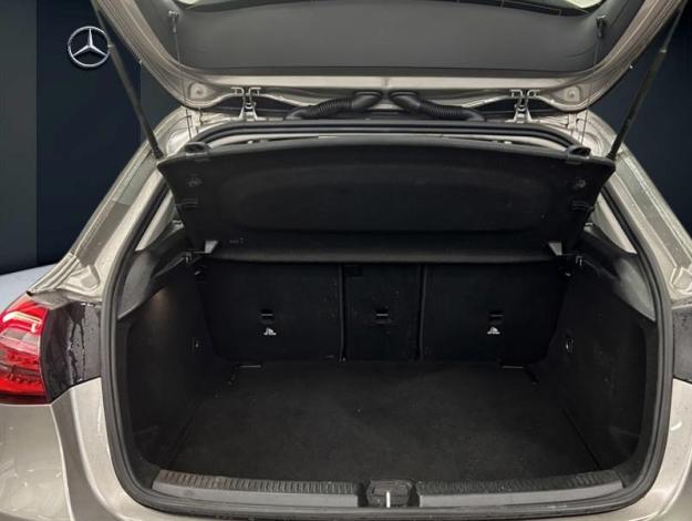 MERCEDES-BENZ Classe A A 180 Compacte